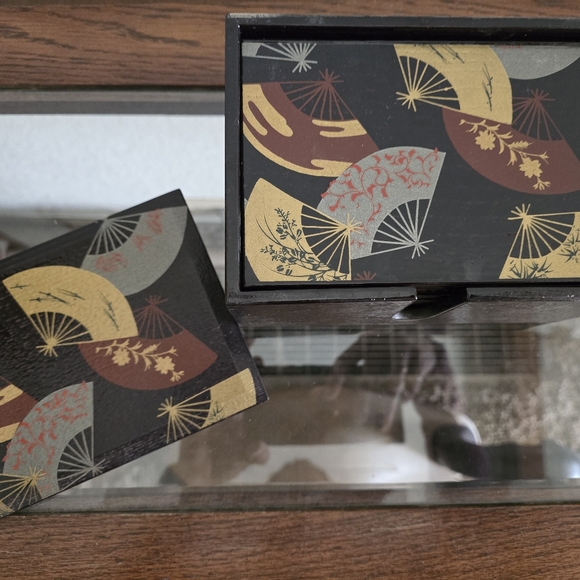 Vintage Lacquerware Japanese Sushi Plate Set - Picture 2 of 15